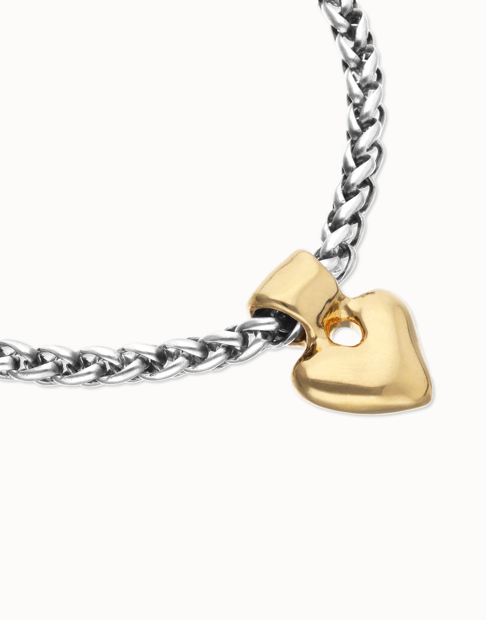 Chain bracelet with small heart detail